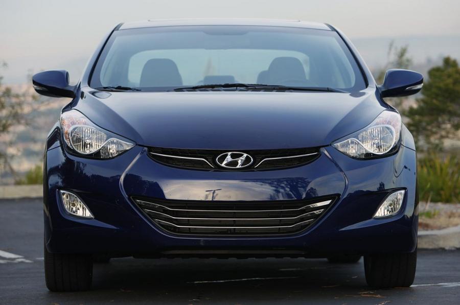  Hyundai Elantra 2011 года  (фото 31 из 144)